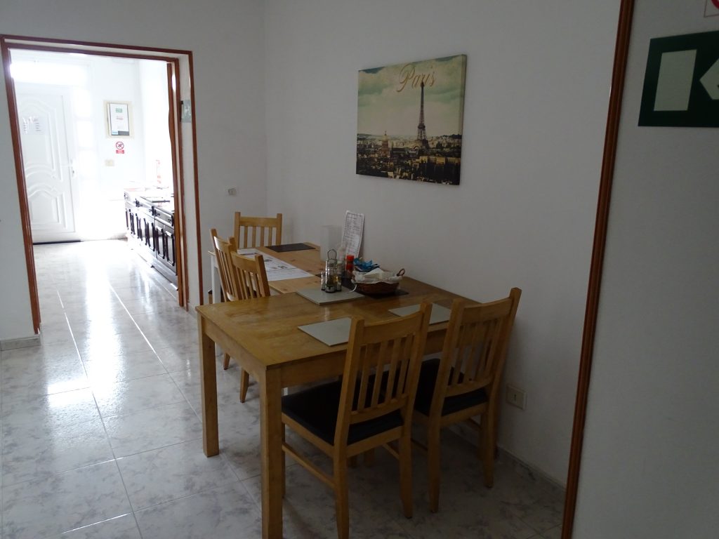 Rickaty Lodge B&B | Bed and Breakfast | Airport Shuttle Service | Las Palmas